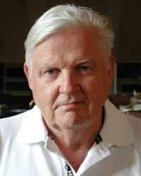 Robert Mundell - http://www.wnd.com/images/091013mundell.jpg