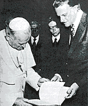 Billy Graham With Pope at a Young Age - New Evangelical